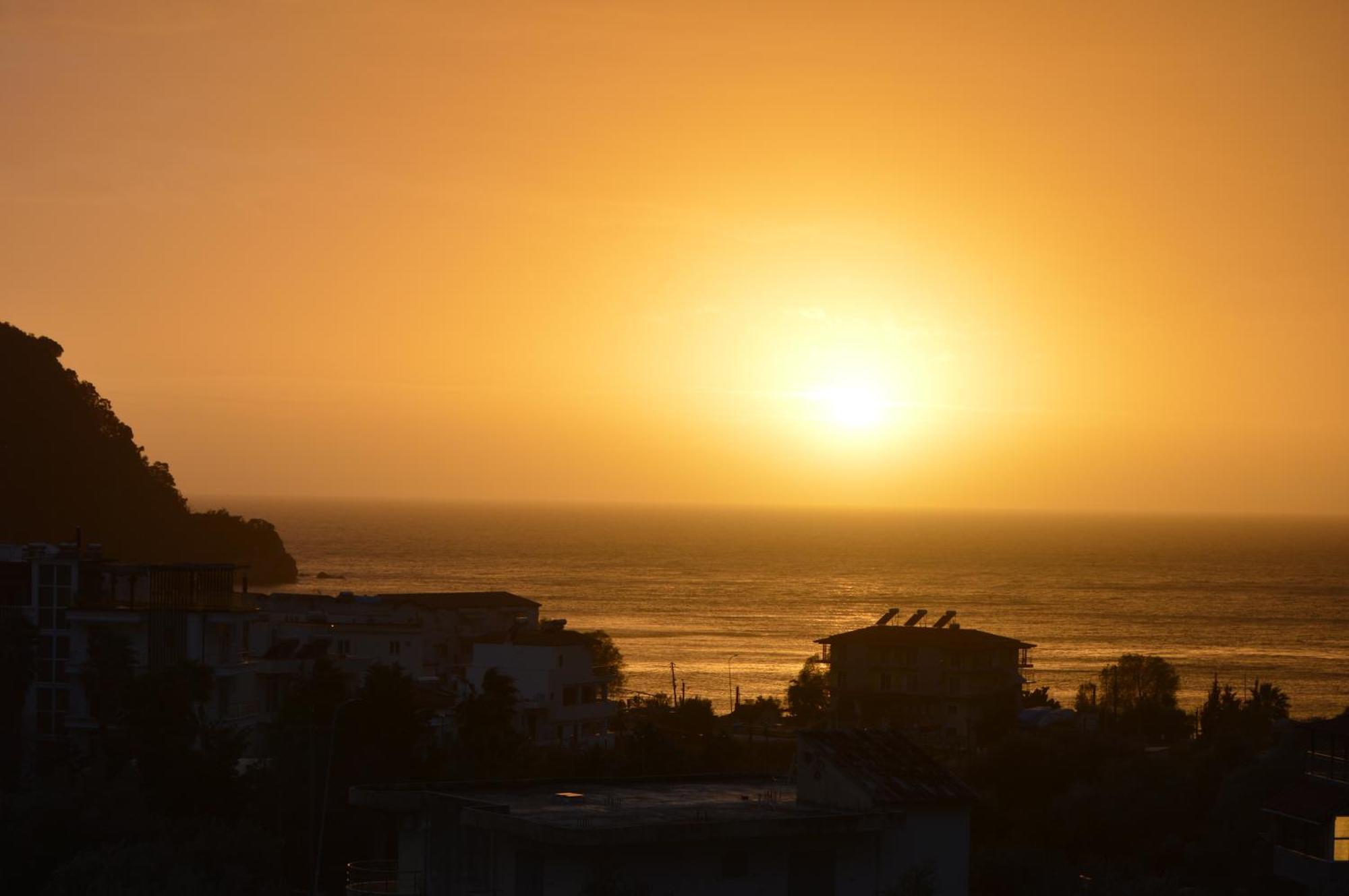 Bed and Breakfast Velco Bb Himara Exterior foto