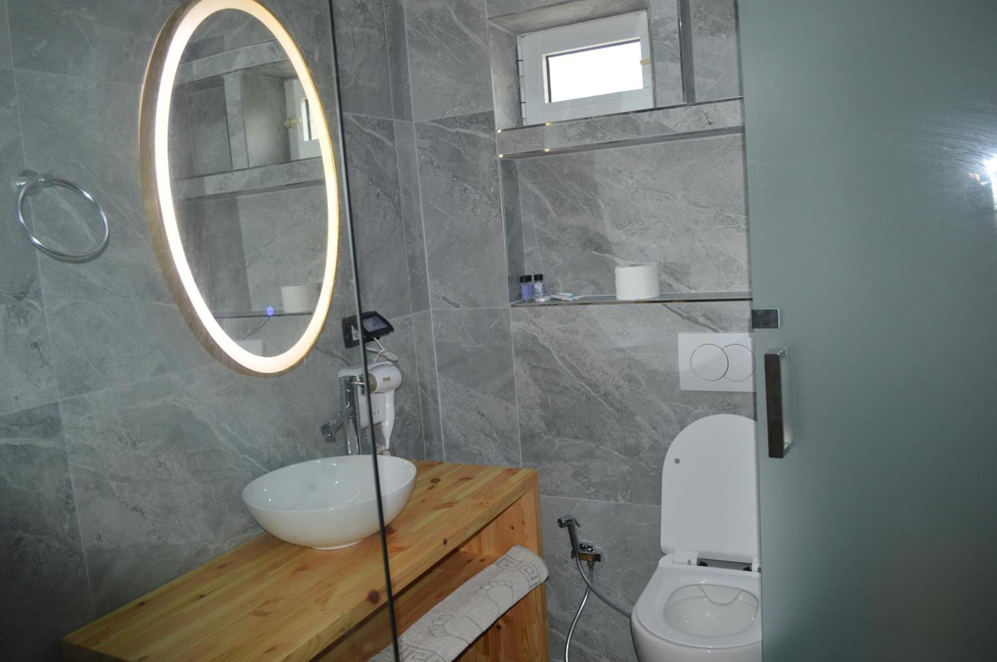 Bed and Breakfast Velco Bb Himara Exterior foto