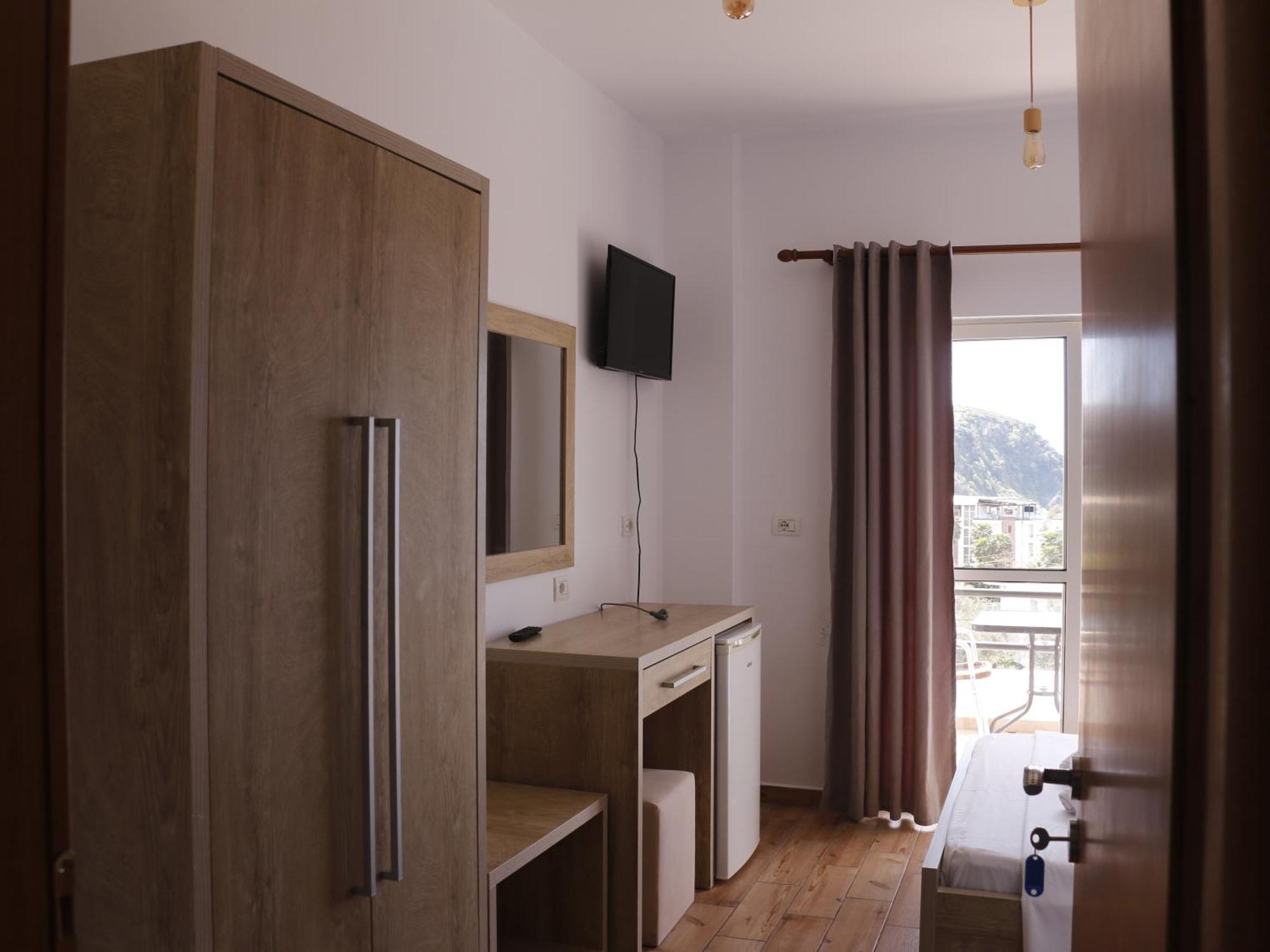 Bed and Breakfast Velco Bb Himara Exterior foto